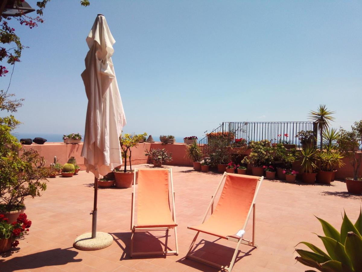 A casa di Tommy B&B Acireale Kültér fotó