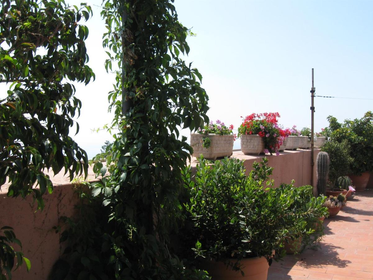 A casa di Tommy B&B Acireale Kültér fotó